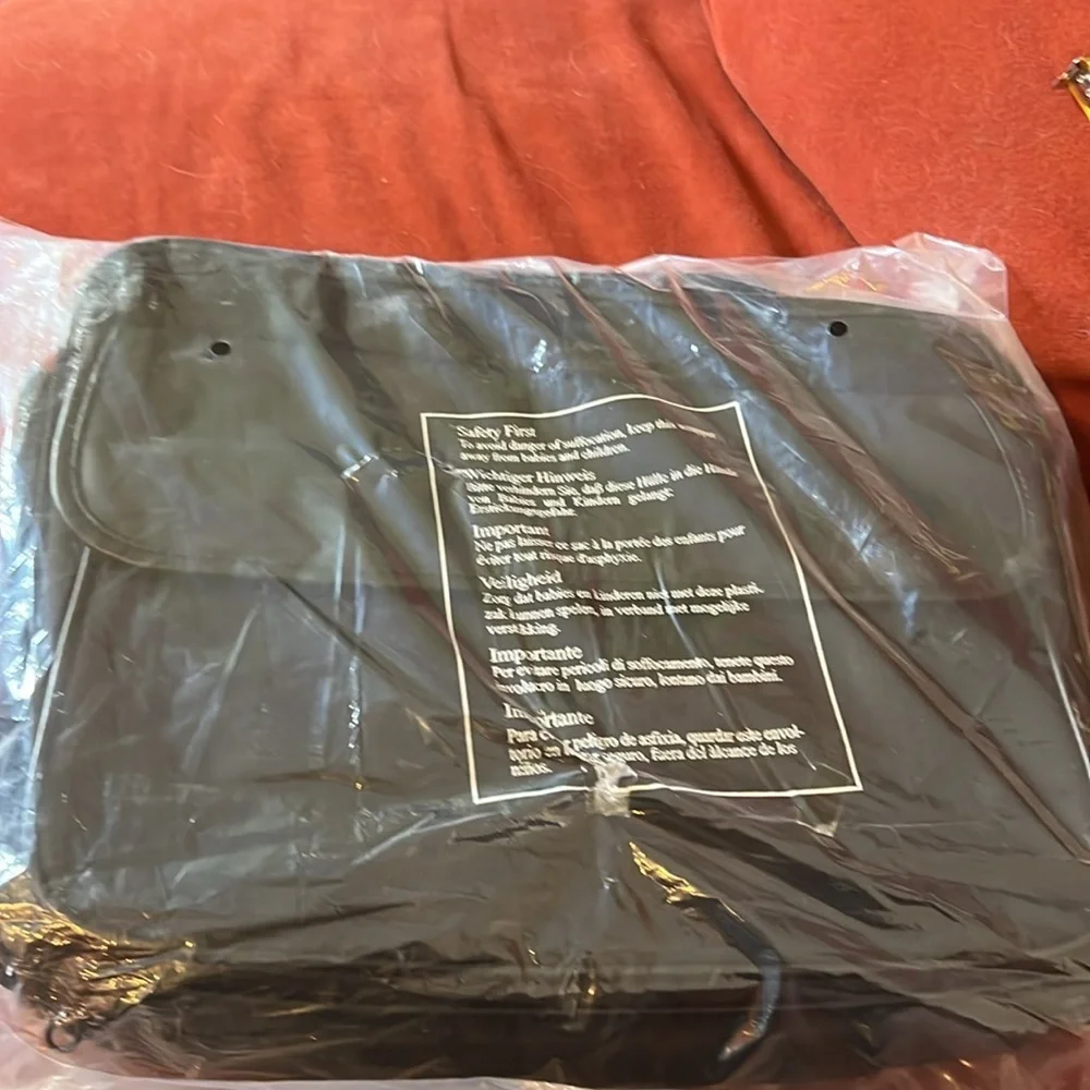COPY - NWOT Black canvas Targus laptop bag/briefcase.